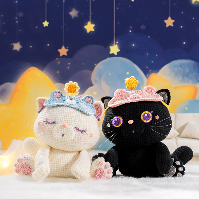 Sleepy Kitty Crochet Yarn Kit