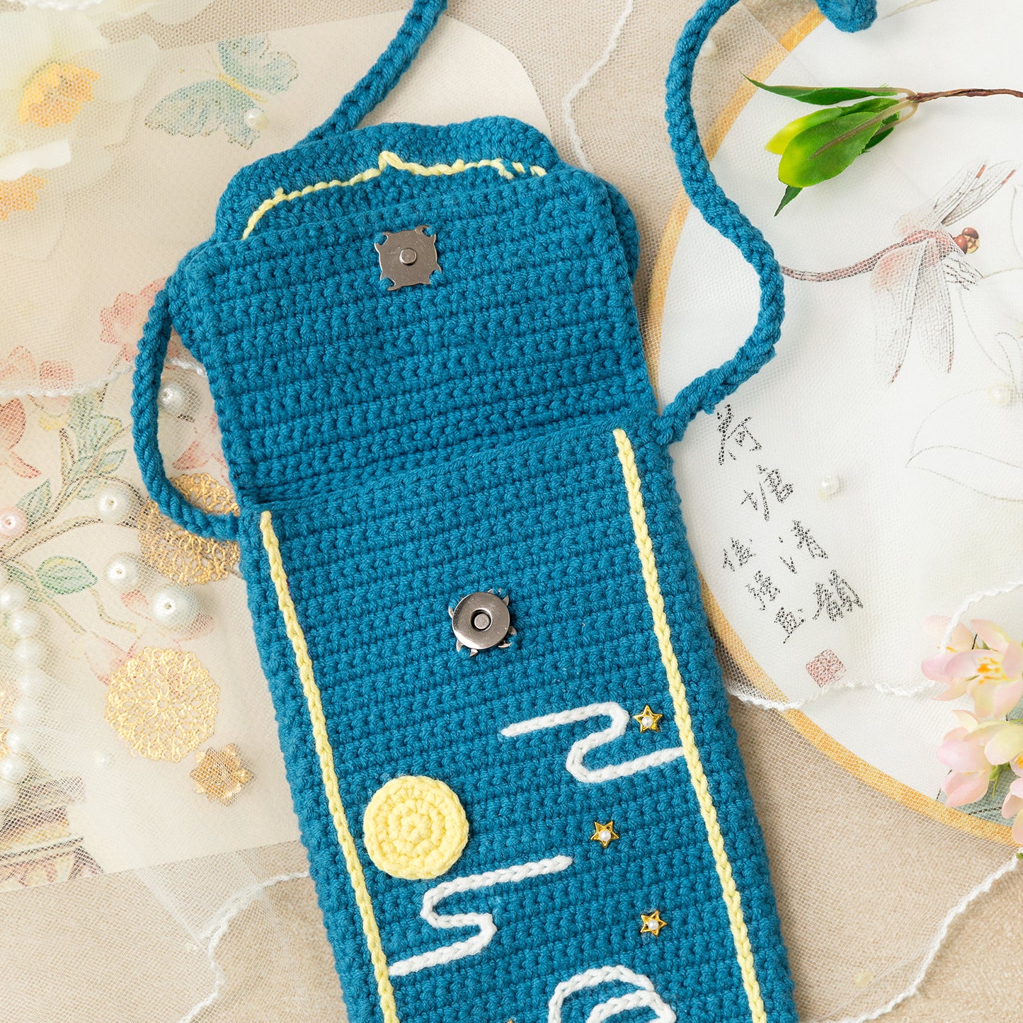 Auspicious Mobile Pocket Crochet Yarn Kit | Jiangnan Series | Susan's Family