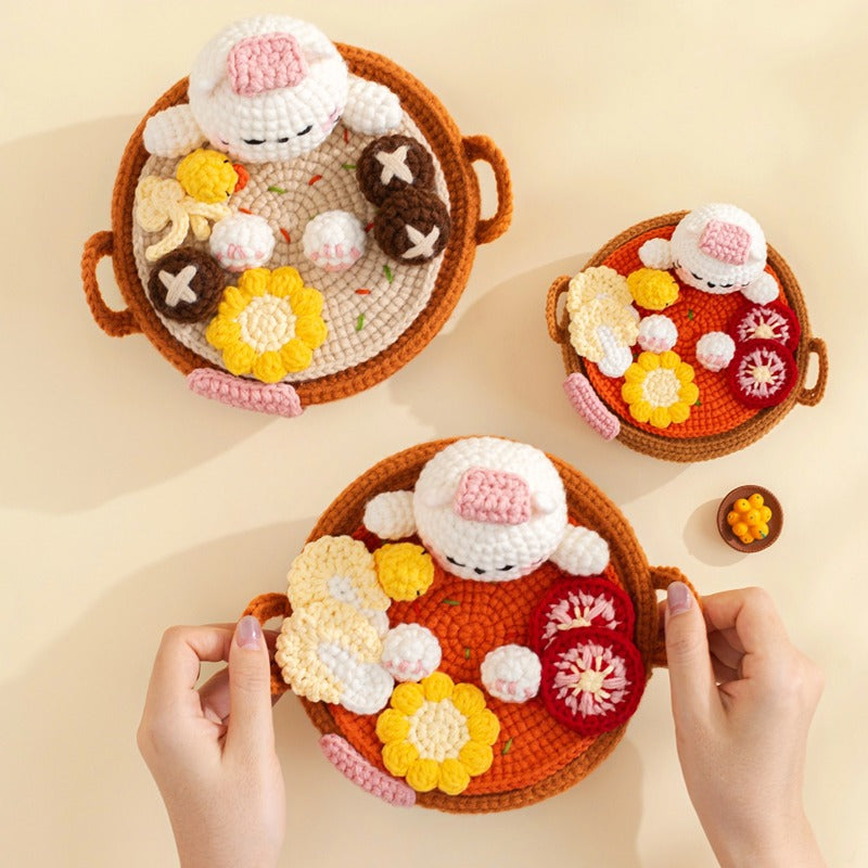 Kitty Hotpot Storage Box Crochet Yarn Kit | Susan's Family